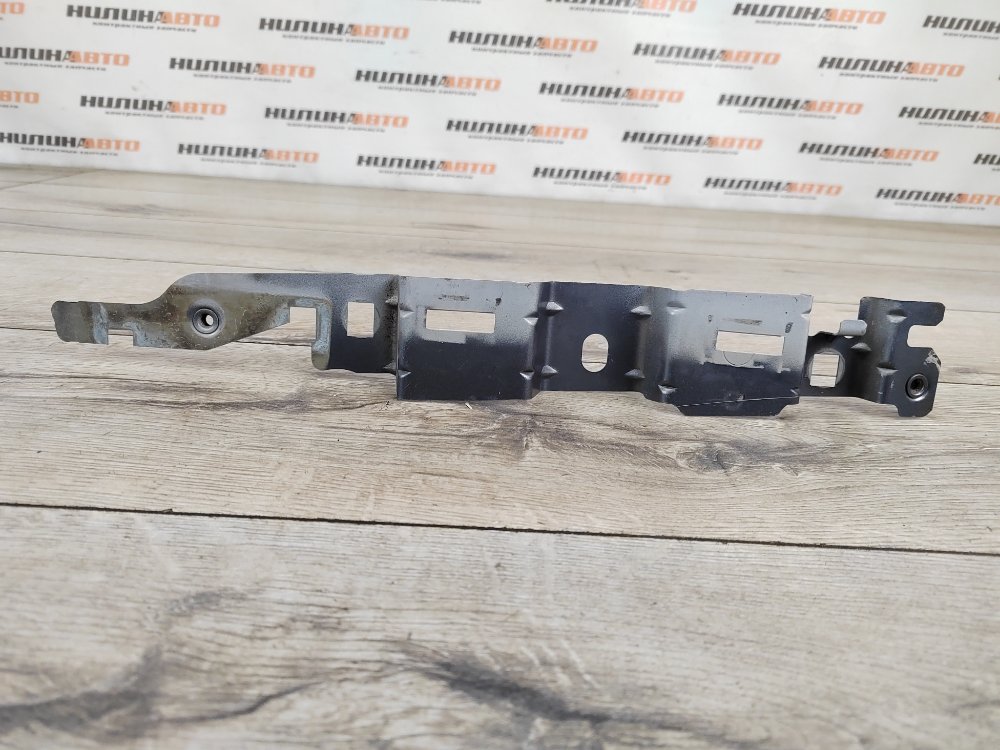 Кронштейн крыла, 500 рублей, Москва