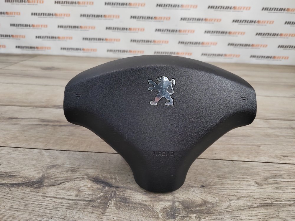 Подушка безопасности в руль, 3000 рублей, Москва