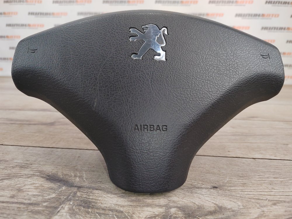 Подушка безопасности в руль, 3000 рублей, Москва