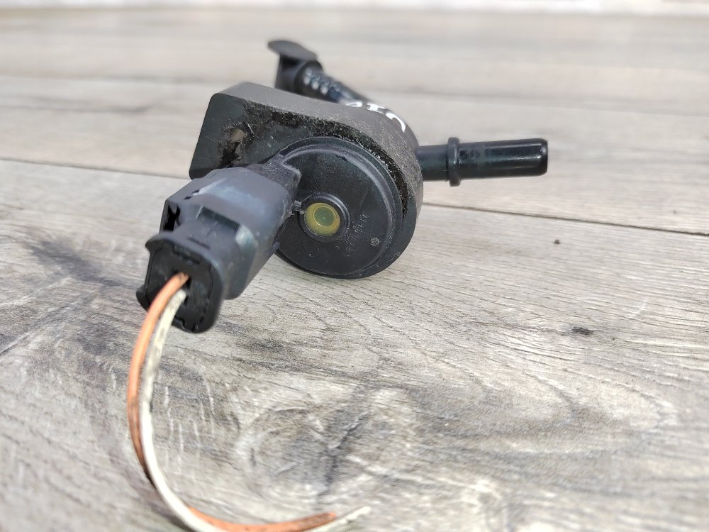 Клапан вентиляции топливного бака, 700 рублей, Москва