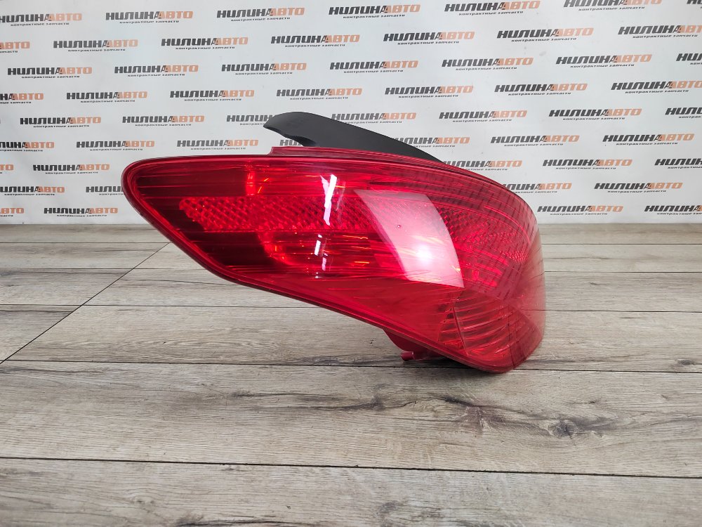 Фонарь в крыло, 9000 рублей, Москва