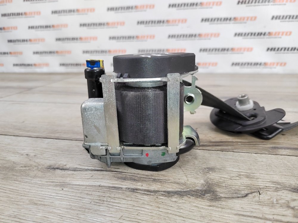 Ремень безопасности, 2000 рублей, Москва