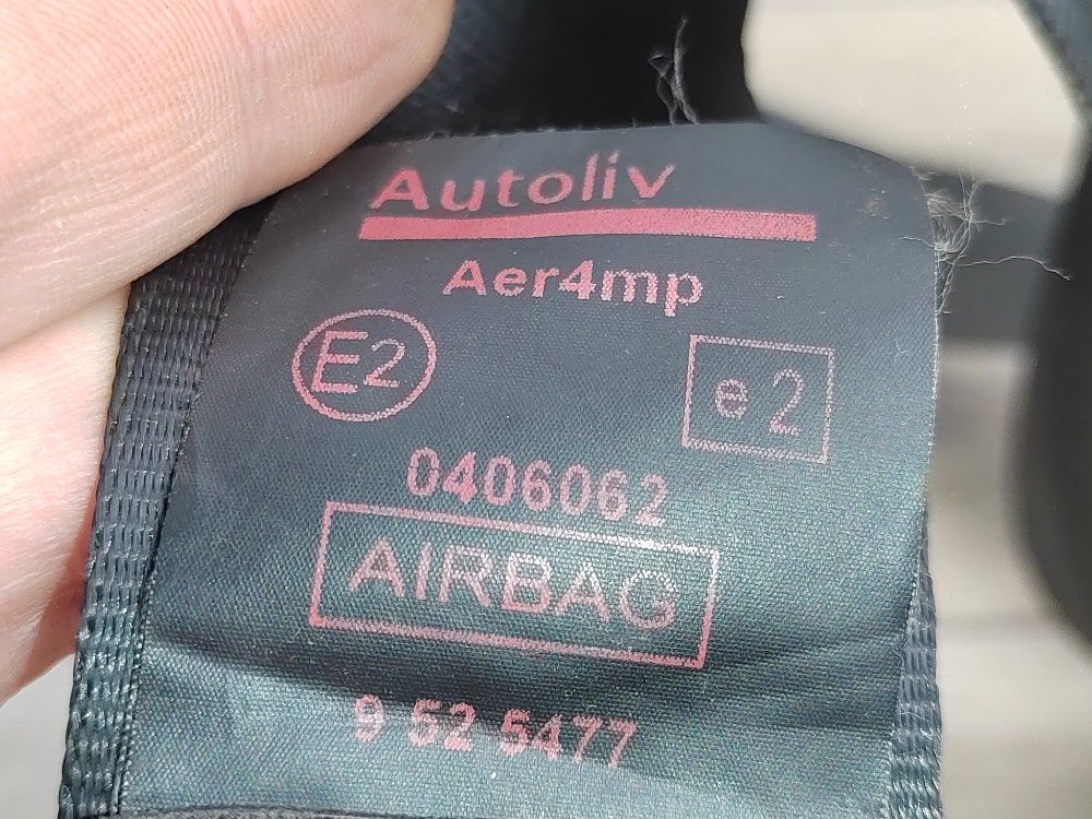 Ремень безопасности, 2000 рублей, Москва