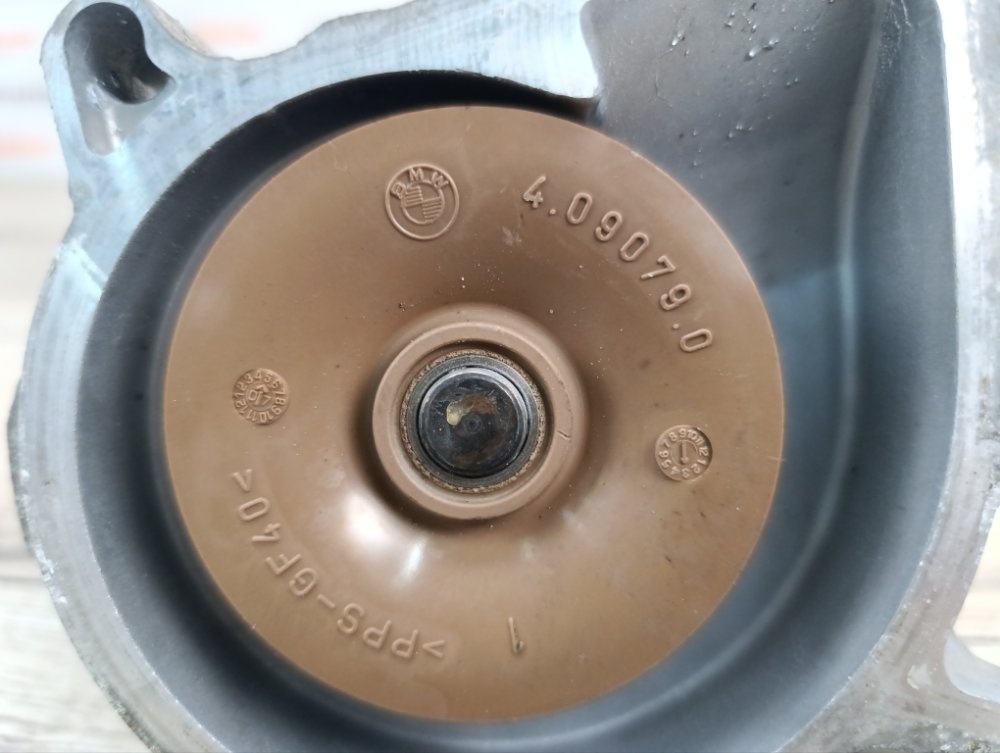 Помпа, 1000 рублей, Москва