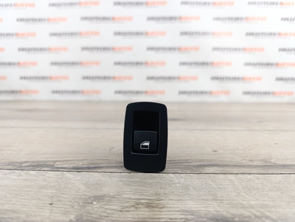 Кнопка стеклоподъемника, 200 рублей, Москва