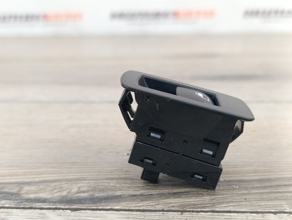 Кнопка стеклоподъемника, 200 рублей, Москва