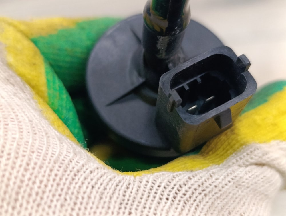 Клапан вентиляции топливного бака, 1200 рублей, Москва