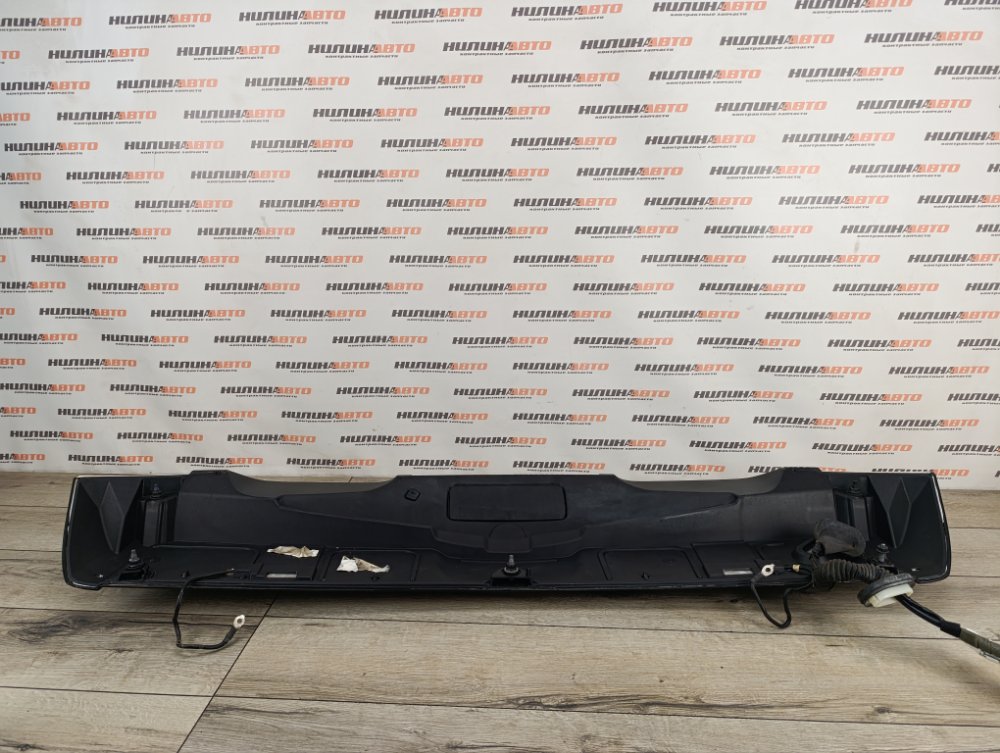 Спойлер, 9000 рублей, Москва