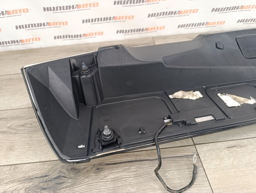 Спойлер, 9000 рублей, Москва