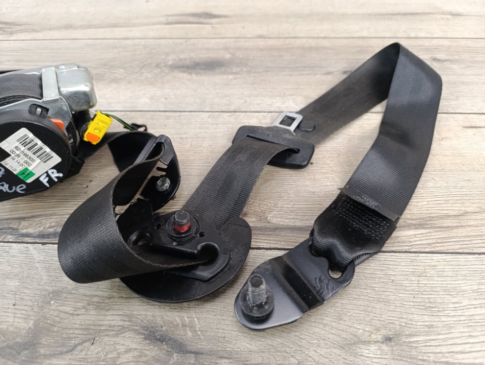 Ремень безопасности, 5000 рублей, Москва