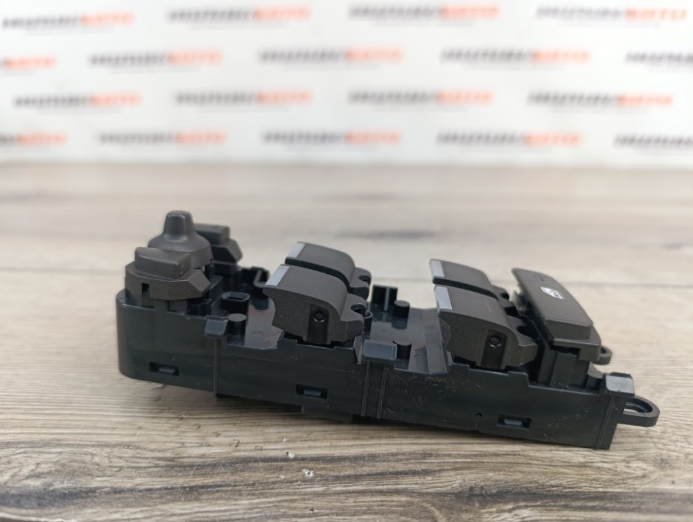 Блок управления стеклоподъемниками, 3300 рублей, Москва