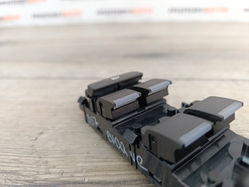 Блок управления стеклоподъемниками, 3300 рублей, Москва