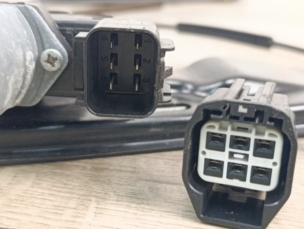 Стеклоподъемник, 2000 рублей, Москва