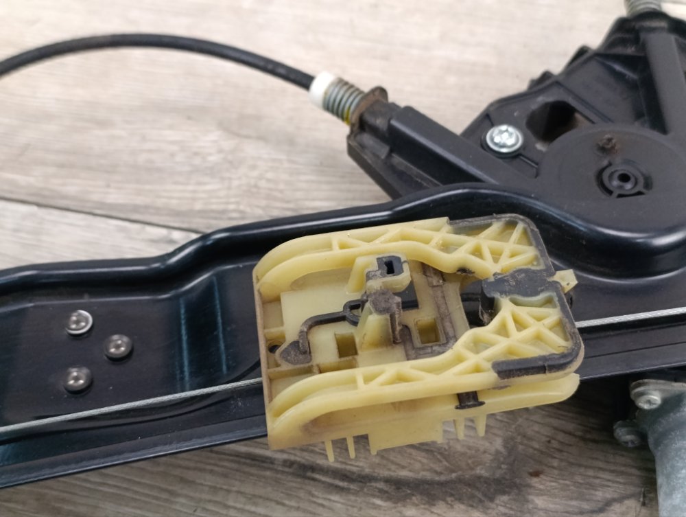 Стеклоподъемник, 2000 рублей, Москва