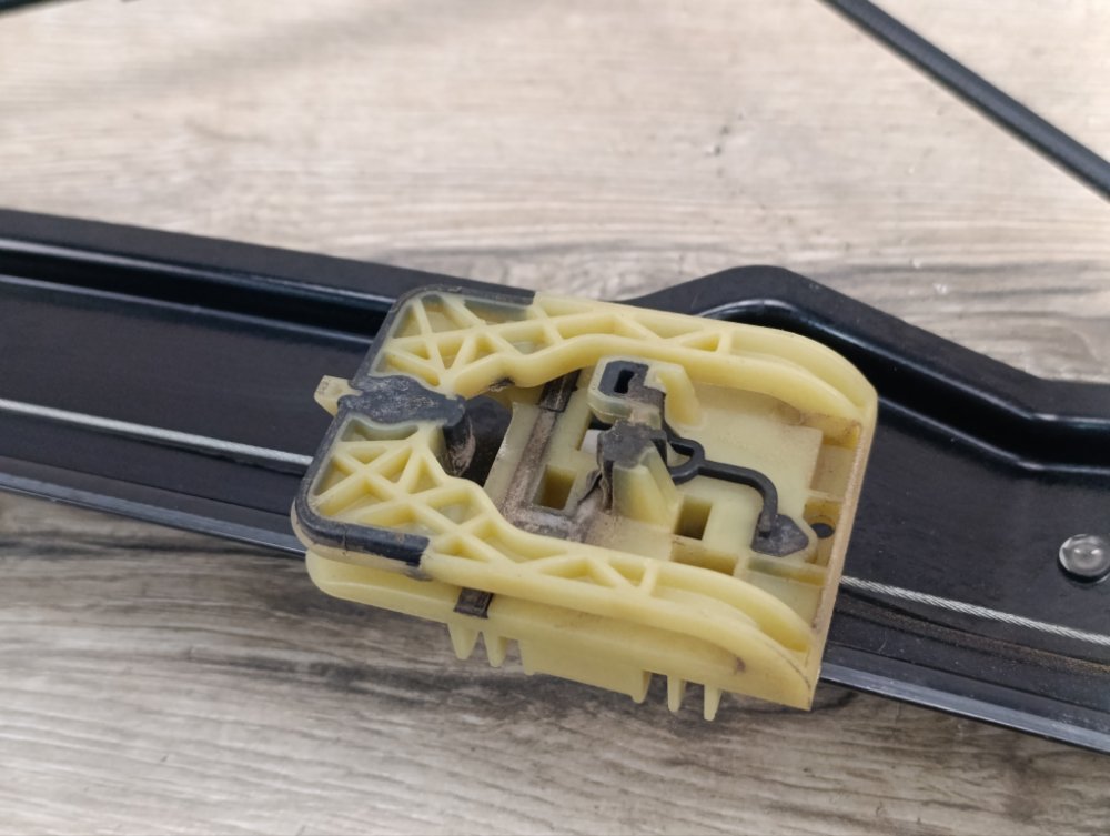 Стеклоподъемник, 2000 рублей, Москва