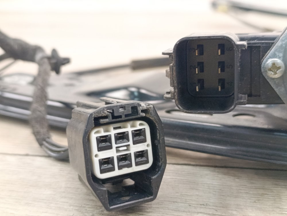 Стеклоподъемник, 2000 рублей, Москва