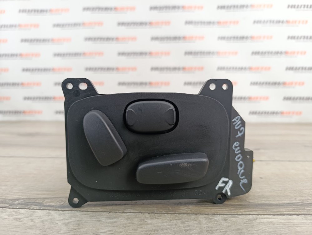 Кнопка регулировки сиденья, 1500 рублей, Москва