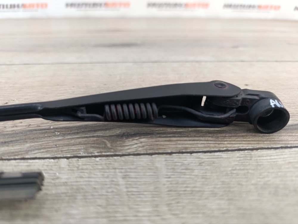 Поводок стеклоочистителя, 1400 рублей, Москва