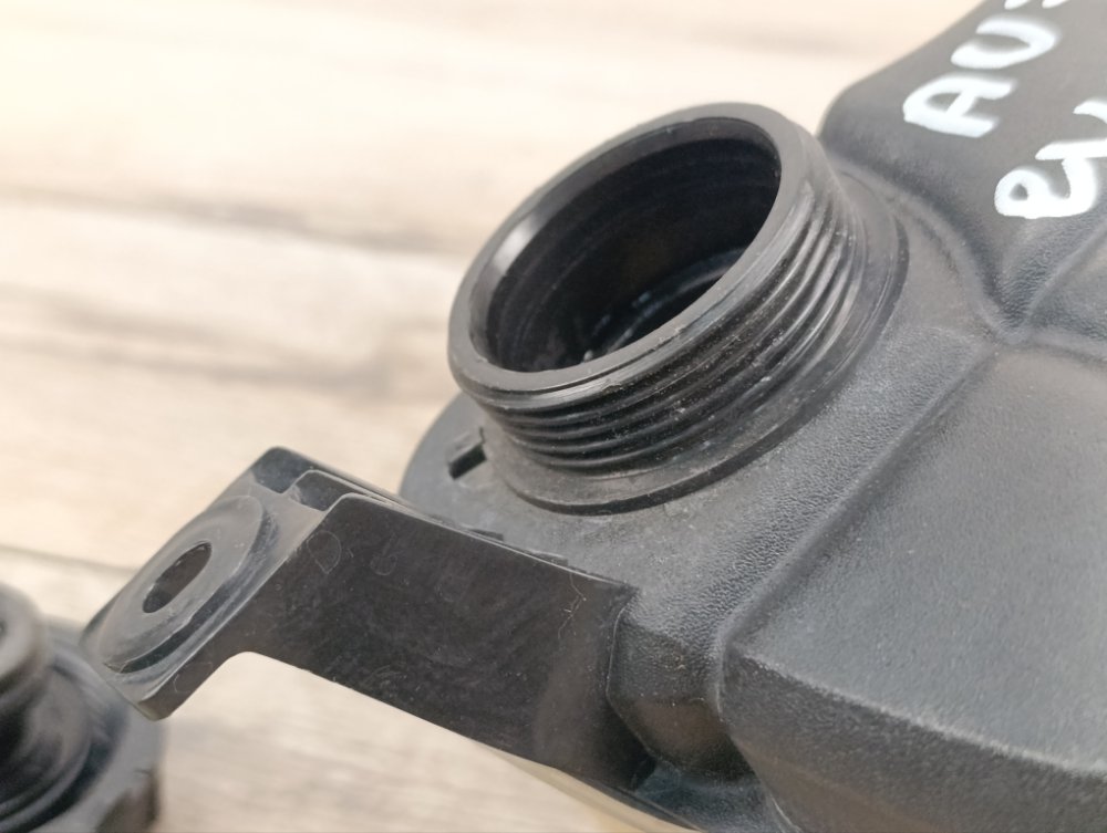 Бачок расширительный, 3500 рублей, Москва