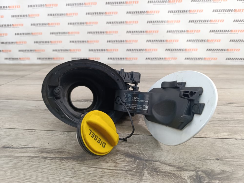 Лючок топливного бака, 5000 рублей, Москва