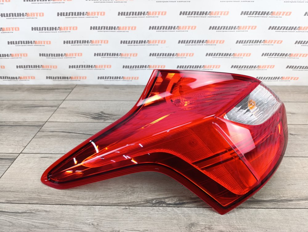 Фонарь в крыло, 12000 рублей, Москва