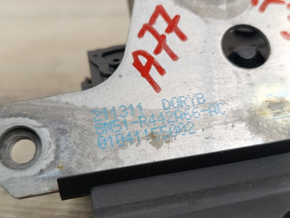 Замок крышки багажника, 2500 рублей, Москва