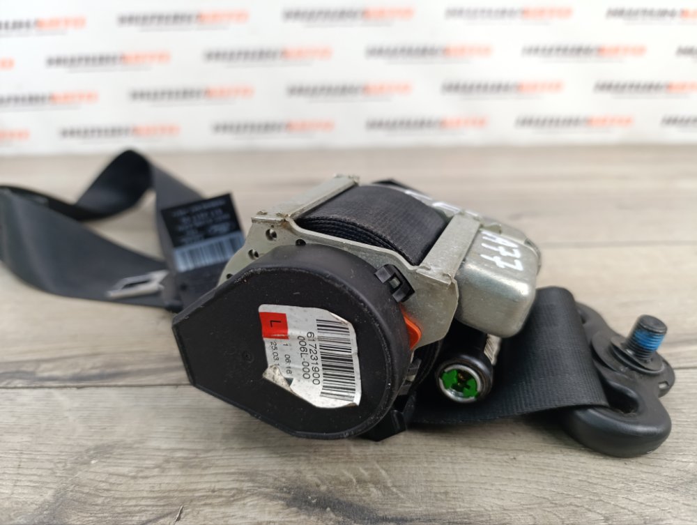 Ремень безопасности, 2000 рублей, Москва