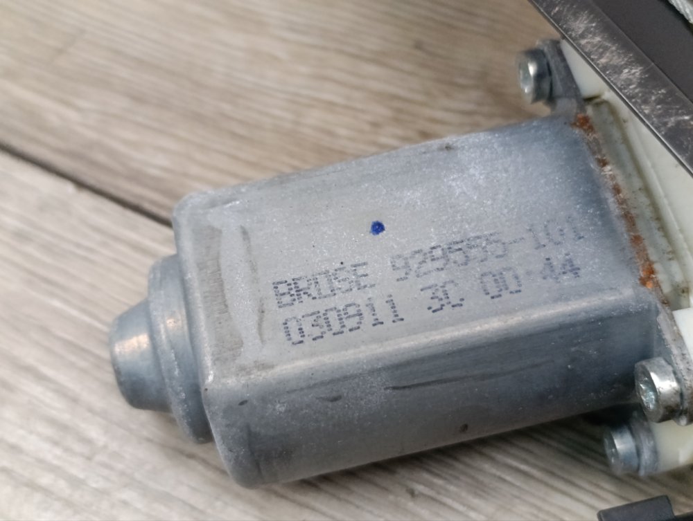 Стеклоподъемник, 2500 рублей, Москва