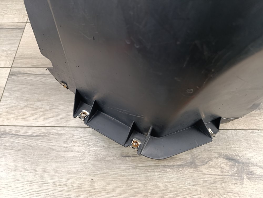 Подкрылок, 2700 рублей, Москва