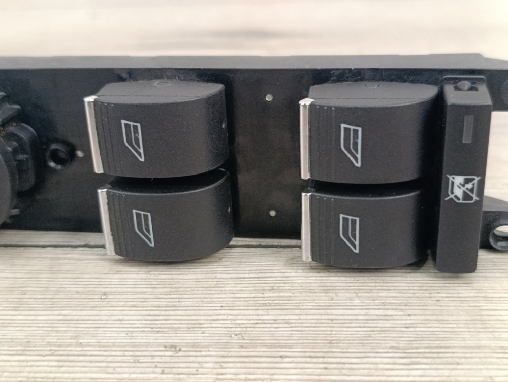 Блок управления стеклоподъемниками, 1800 рублей, Москва