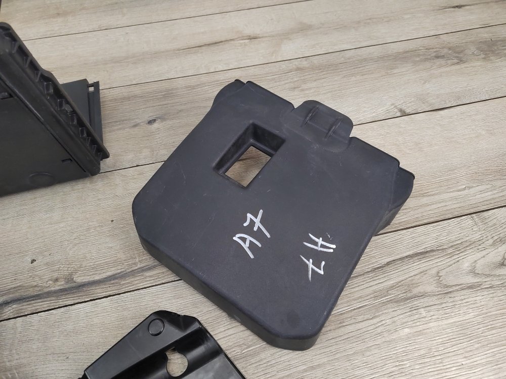 Корпус АКБ, 3000 рублей, Москва