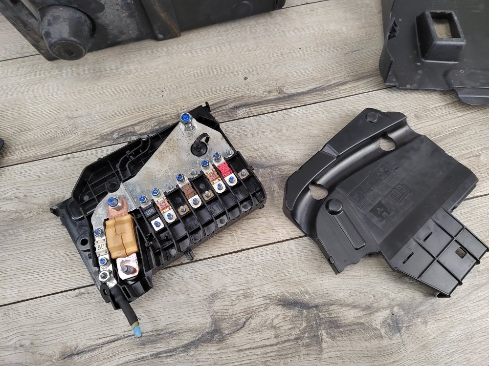 Корпус АКБ, 3000 рублей, Москва