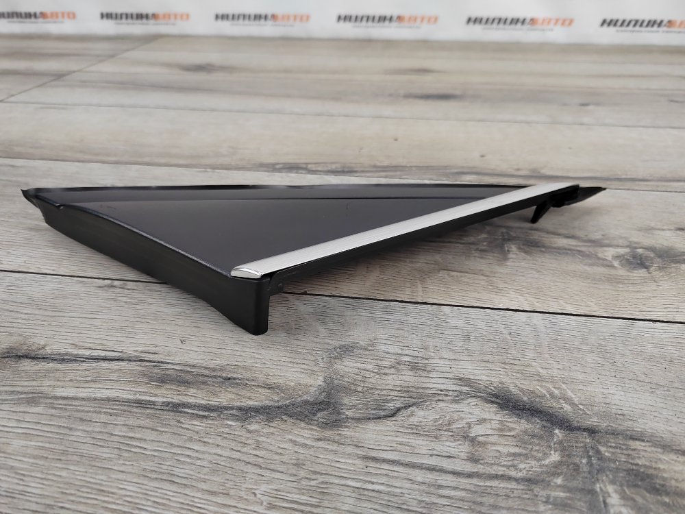 Накладка крыла, 500 рублей, Москва