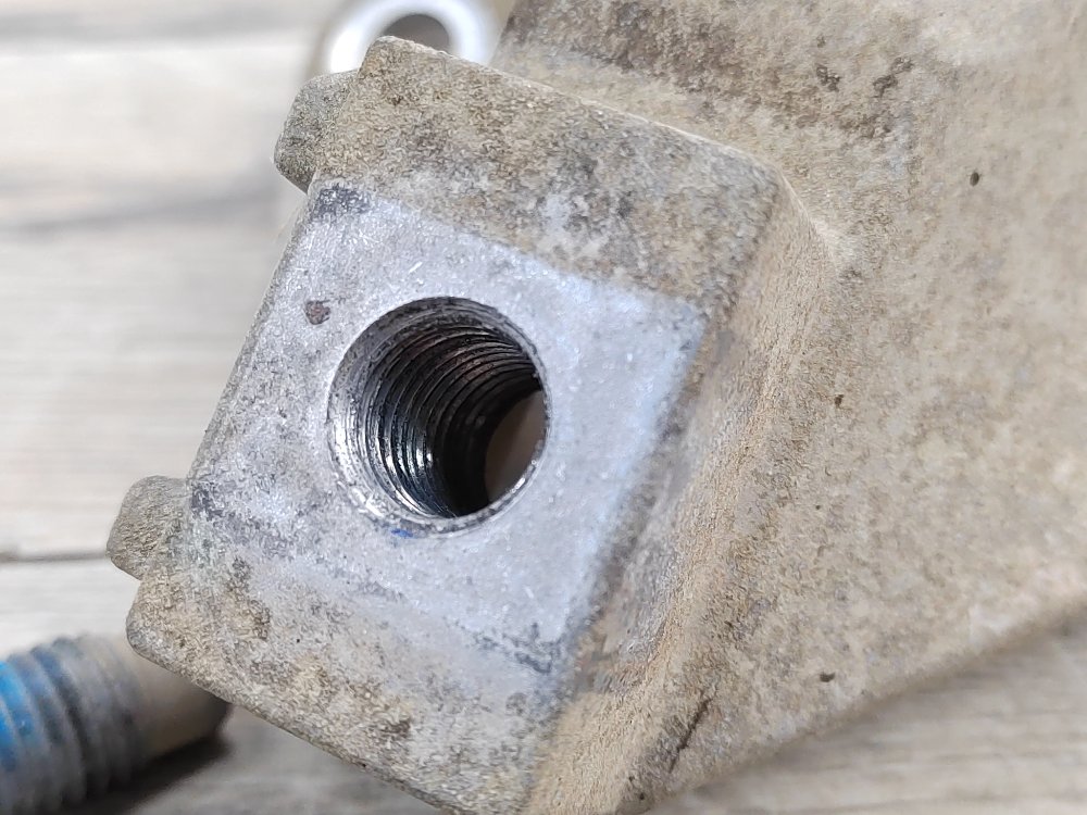 Кронштейн КПП, 1000 рублей, Москва