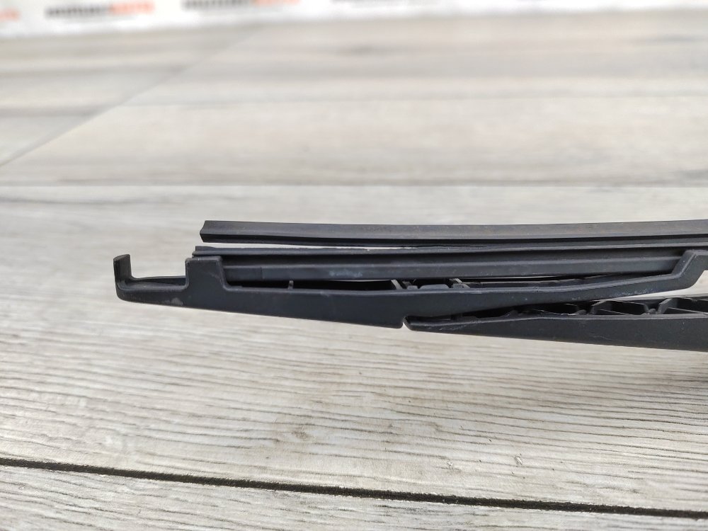 Поводок стеклоочистителя, 1000 рублей, Москва