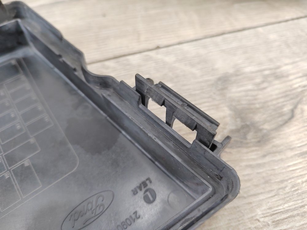 Корпус блока предохранителей, 2000 рублей, Москва