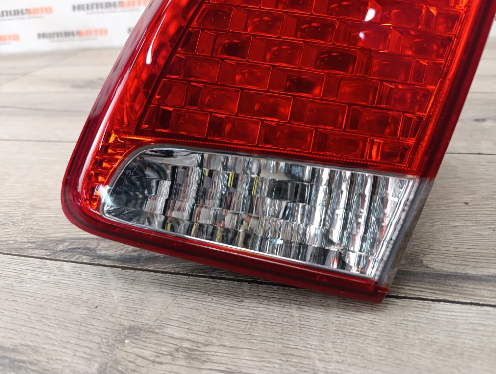 Фонарь в крышку багажника, 4000 рублей, Москва