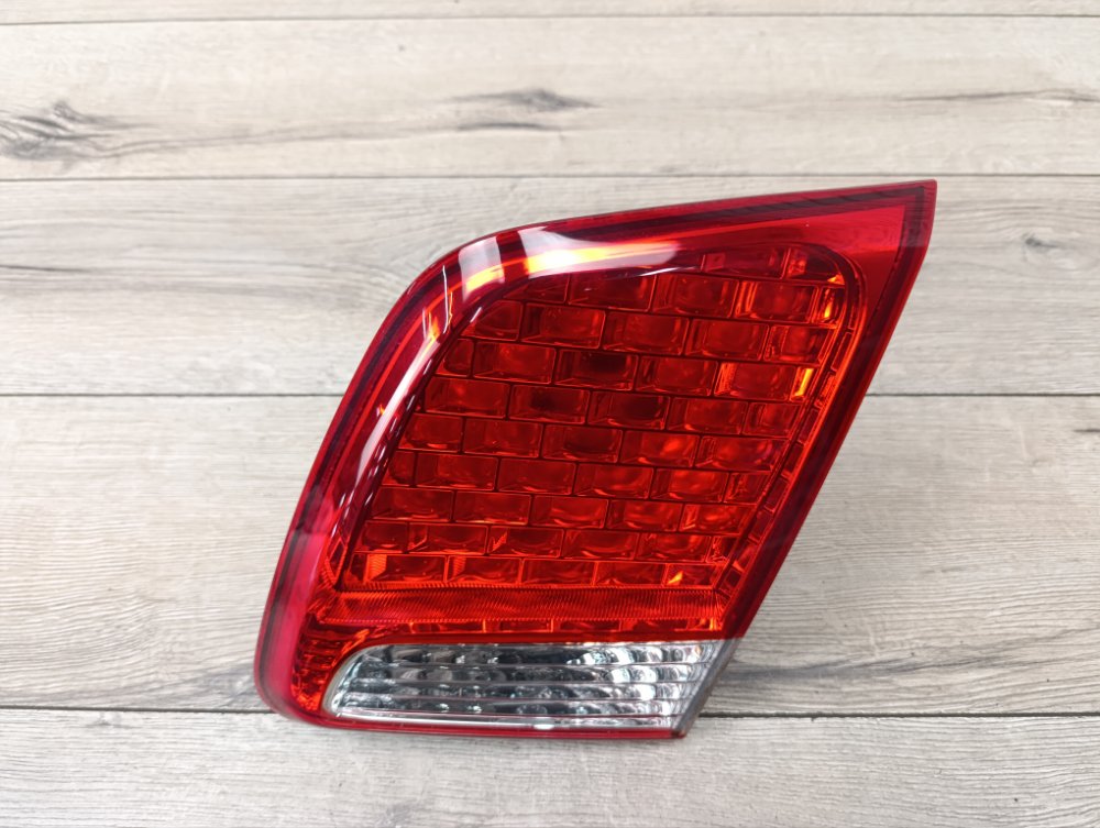 Фонарь в крышку багажника, 4000 рублей, Москва