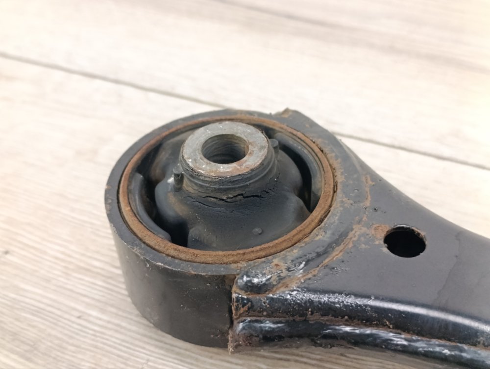 Рычаг передний нижний, 500 рублей, Москва