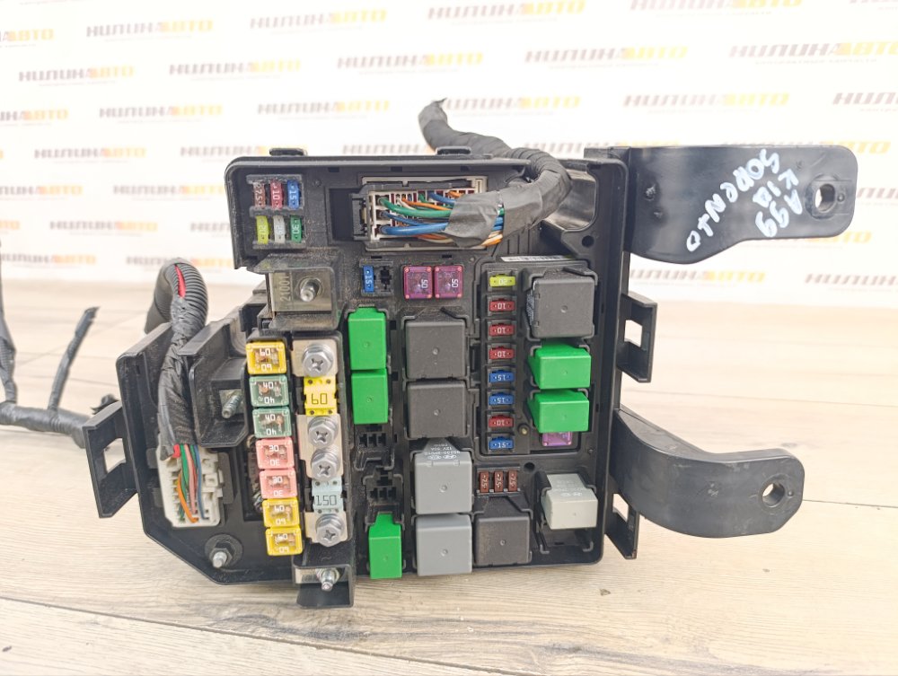 Блок предохранителей, 2000 рублей, Москва