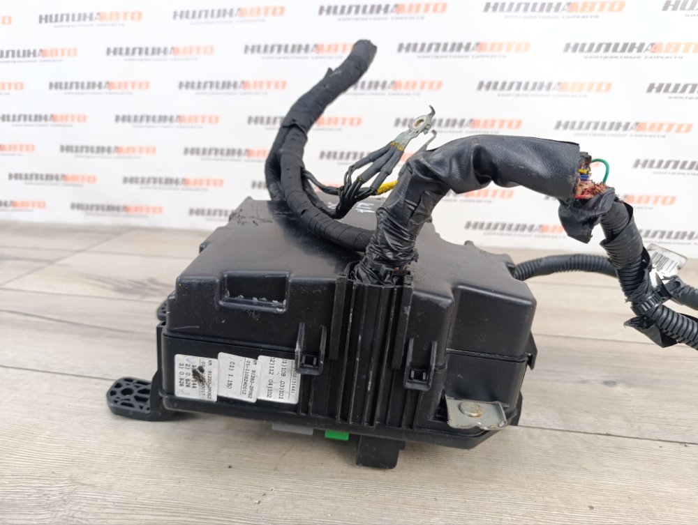 Блок предохранителей, 2000 рублей, Москва