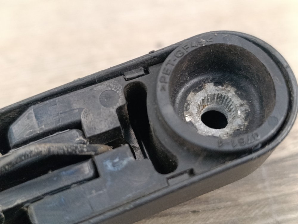 Поводок стеклоочистителя, 1000 рублей, Москва