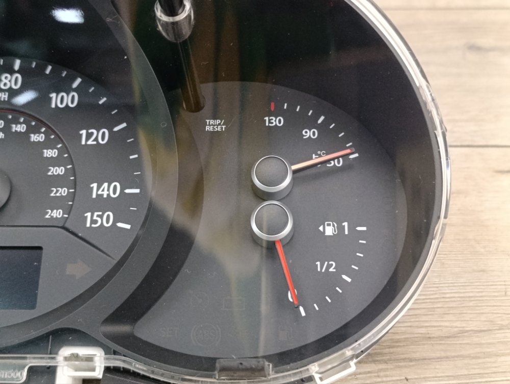 Панель приборов, 1000 рублей, Москва