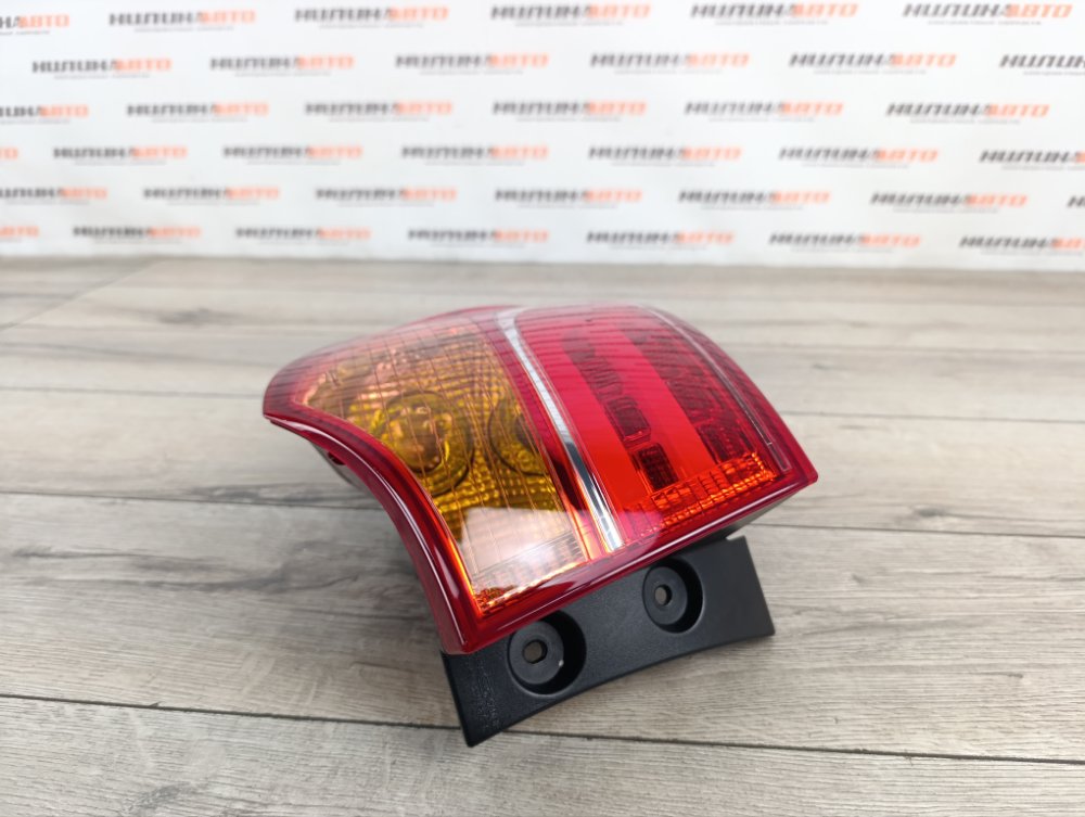 Фонарь в крыло, 17000 рублей, Москва