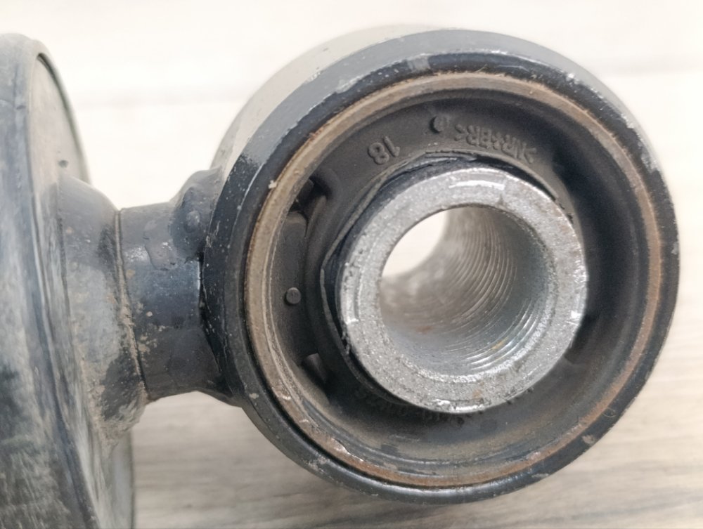 Амортизатор, 3000 рублей, Москва