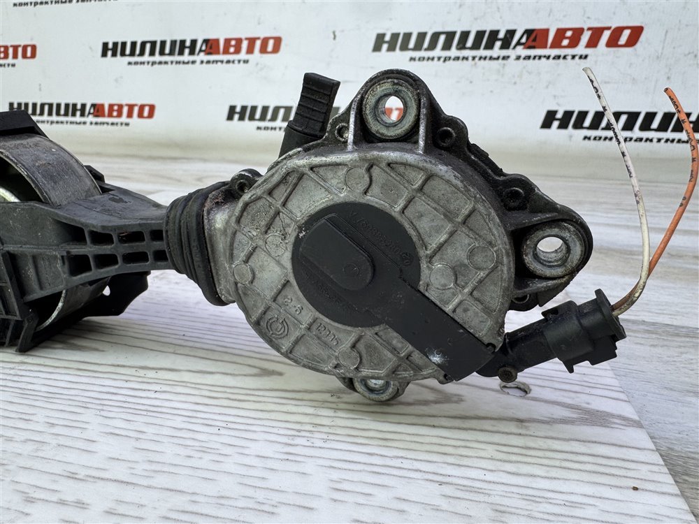 Натяжитель приводного ремня, 2000 рублей, Севастополь