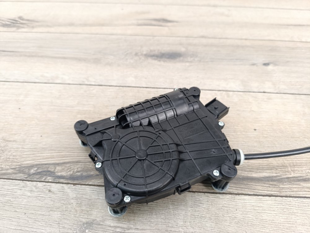 Замок крышки багажника, 7000 рублей, Москва