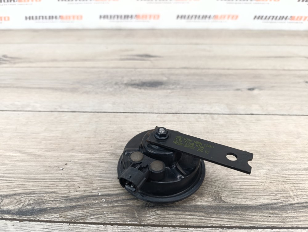 Звуковой сигнал, 2000 рублей, Москва