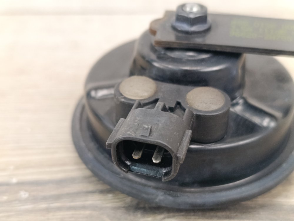 Звуковой сигнал, 2000 рублей, Москва