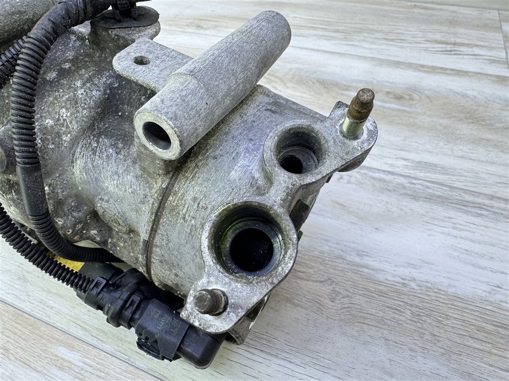 Компрессор кондиционера, 9000 рублей, Севастополь